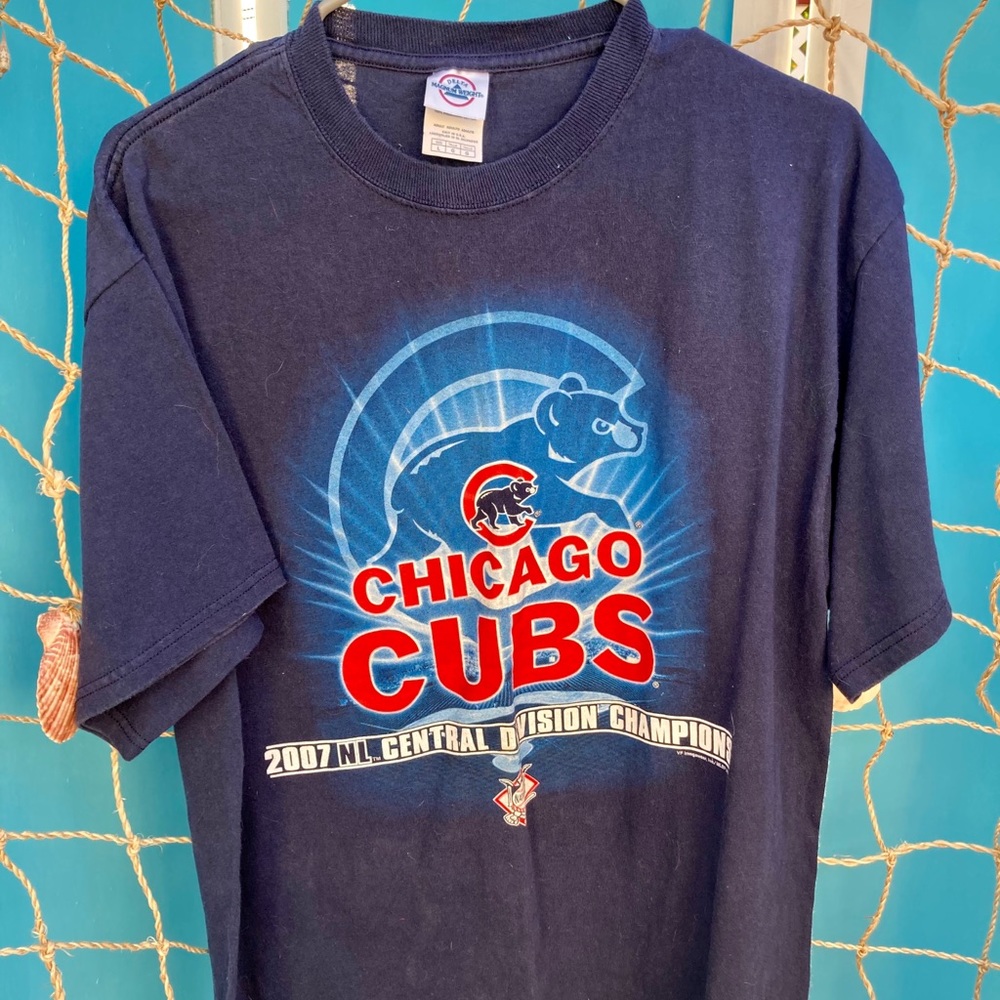 Men’s  Chicago Cubs TShirt